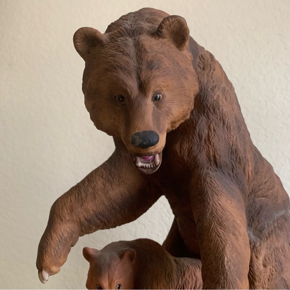 Bill Ohrmann Porcelain Bear Cub Trout Fish Sculpture Cabin Decor Approx 13”x8” - Picture 3 of 14